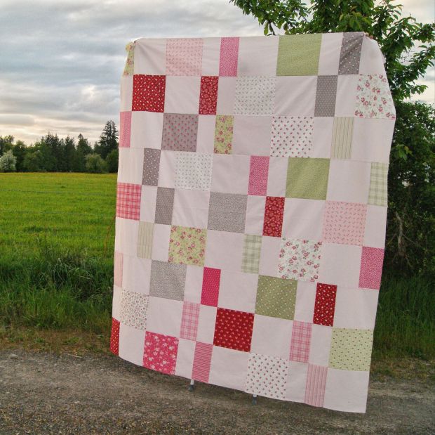 Layer Cake Crêpe Quilt, a free pattern from Fat Quarter Shop, made with "A Very Sweet Christmas" fabric collection designed by Bunny Hill Designs.